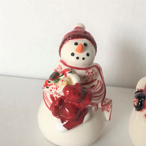 Harry and David Salt and Pepper Shakers 2004 Christmas Snowmen NEW - Picture 3 of 11